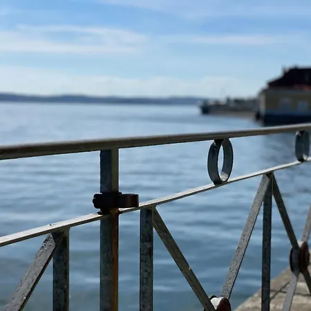 Mit Südterrasse In Seenähe Meersburg